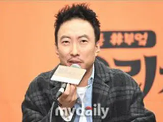 「SM1期」パク・ミョンス、経営権紛争に「アーティストたちが心配…傷つかないことを願う」