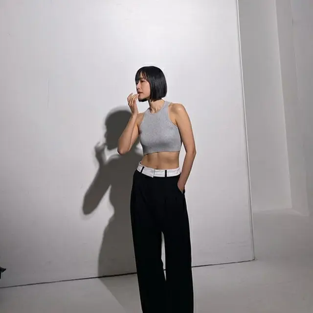 女優ホン・スヒョン、美しすぎる腹筋をインスタに公開…俳優キム・ジフンもコメント（画像提供:wowkorea）