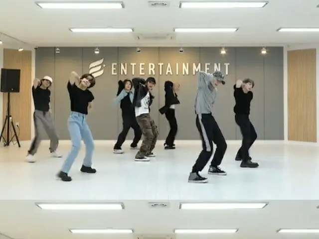 「E’LAST」カリスマ振付映像公開…練習室でもキレキレのダンス（画像提供:wowkorea）