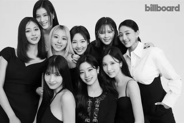 「TWICE」、9人完全体のグラビアで 美しいビジュアルを発散…デビュー9年目の友情（画像提供:wowkorea）