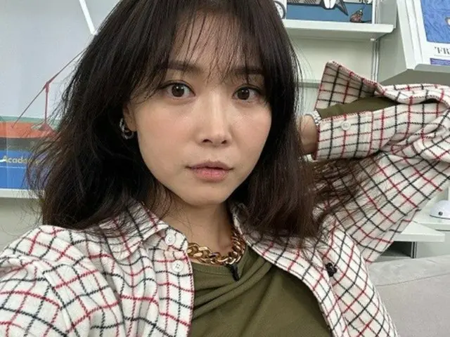 女優オ・ユナ、セルカ挑戦記「どの角度もパーフェクト」（画像提供:wowkorea）