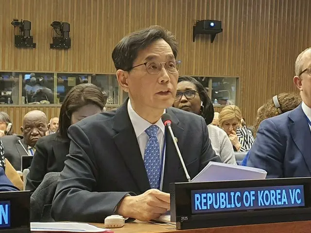 韓国のハン・フン統計庁長が2月28日、国連本部で開かれた国連統計委員会で発言している様子（画像提供:wowkorea）