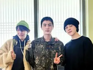 「BTS（防弾少年団）」JIMIN＆J-HOPE、入隊中のJINの面会に…久しぶりのスリーショットにARMY感動