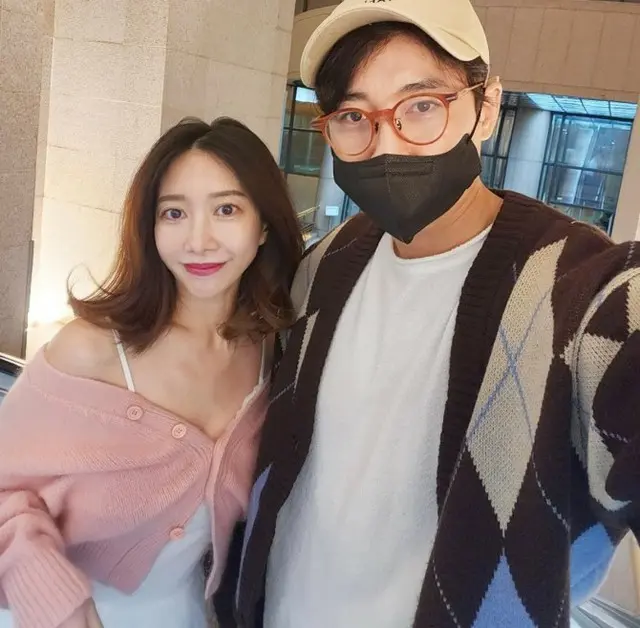 俳優イ・ジフン＆日本人妻アヤネさん、週末の”甘いデート”を報告（画像提供:wowkorea）