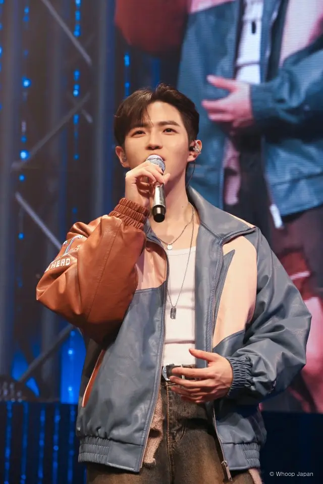 【公演レポ】「Wanna One」出身キム・ジェファン、日本のファンのためにファンコンで多彩なステージを披露！