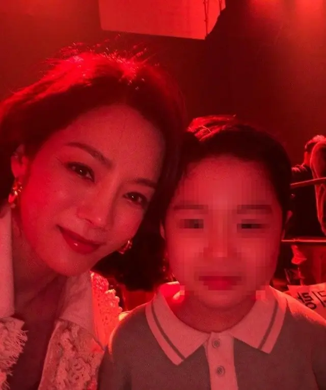 ”シングルマザー”女優チェリム、息子と2人でファッションショーへ 「この子が私の息子であることに感謝」（画像提供:wowkorea）