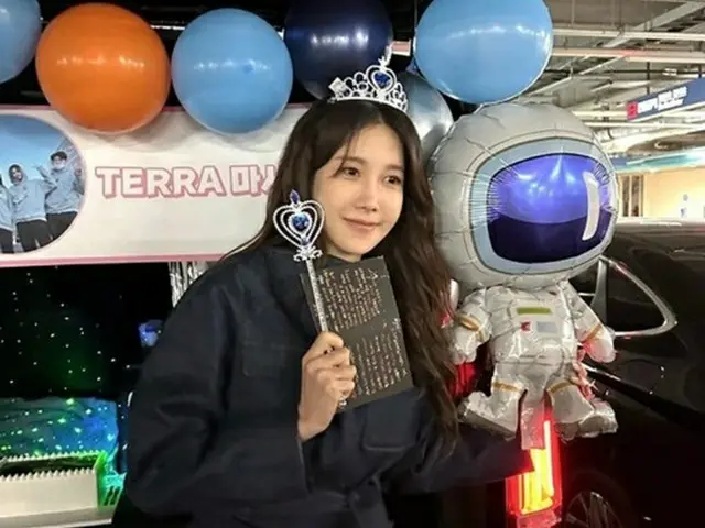 女優イ・ジア、お姫さまセット着用でもあふれ出る品性美（画像提供:wowkorea）