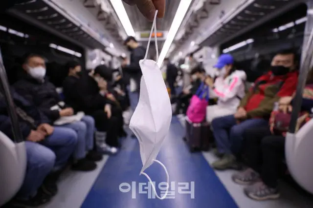 20日から公共交通機関でもマスク着用義務解除＝韓国（画像提供:wowkorea）