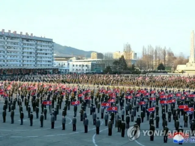 朝鮮中央通信によると、各地で若者が次々と軍入隊、再入隊を志願している＝（朝鮮中央通信＝聯合ニュース）≪転載・転用禁止≫
