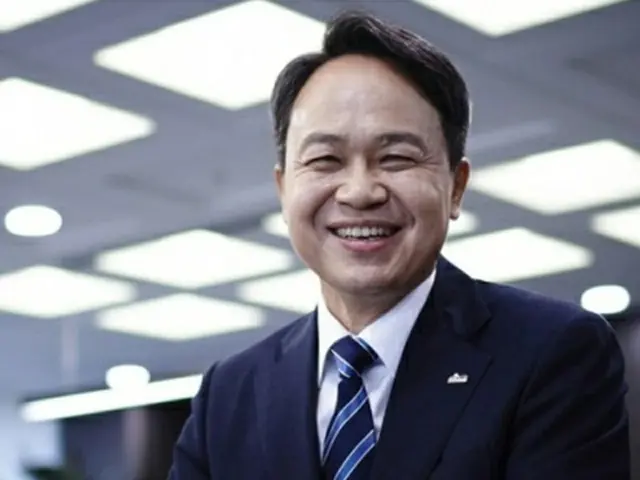 会長に選ばれた晋玉童氏（資料写真、新韓銀行提供）＝（聯合ニュース）≪転載・転用禁止≫