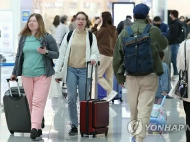 仁川国際空港の出発ロビー（資料写真）＝（聯合ニュース）
