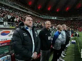 ”初黒星”サッカー韓国代表クリンスマン監督 「イ・ガンインを止めるには反則しかない」