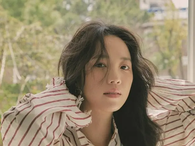 【公式】女優チョン・ヘジン、夫イ・チョニと仕事でも”家族”に…マネジメントSOOPに移籍（画像提供:wowkorea）