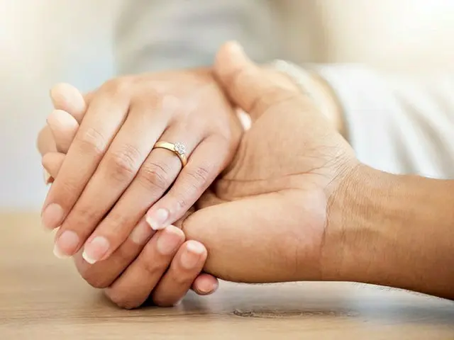 韓国で「初婚と聞いて結婚した夫が、実は過去に離婚歴がある上、前妻との間に生まれた子どもの養育費まで送っている」という事実を後になって知った女性の話が伝えられた（画像提供:wowkorea）