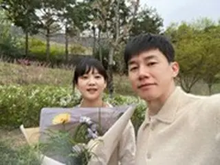 キム・ムヨル＆ユン・スンア夫妻、結婚8周年をお祝い…甘い雰囲気漂うおしどり夫婦