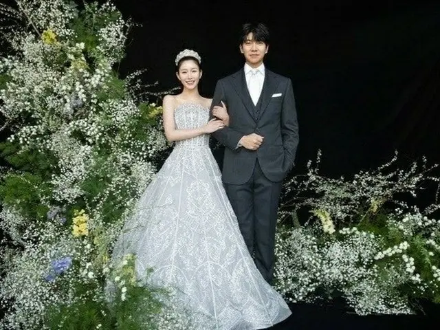イ・スンギ＆イ・ダイン夫妻、一緒にシンガポール行き！「新婚旅行ではなく仕事のため」（画像提供:wowkorea）