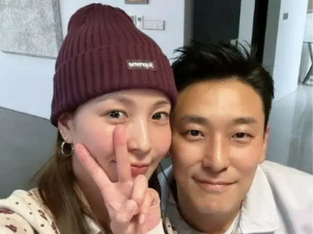 歌手BoA&俳優チュ・ジフンの密着2ショットが話題(画像提供:wowkorea)