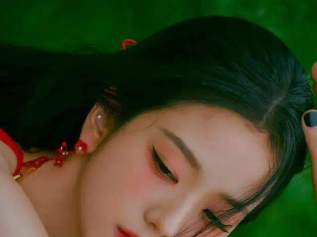 「BLACKPINK」JISOO、ソロとしても成功的な成績更新…英米チャートやセールス記録などグローバルな人気を誇示（画像提供:wowkorea）