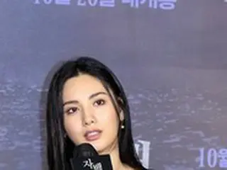 ナナ（AFTERSCHOOL）、クラっとするビキニ姿に全身タトゥーの美しさ…目が離せないスタイル