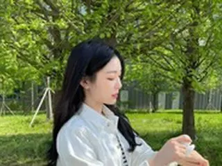 キム・ヨナ、春の女王が舞い降りる…ツルツルの肌で輝く美貌披露