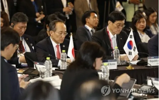 会議の様子＝２日、仁川（聯合ニュース）