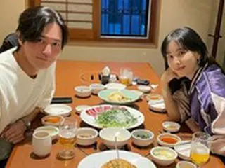 女優コ・ソヨン、夫のチャン・ドンゴンと祝う「結婚13周年」…相変わらずの”トップクラス”夫婦