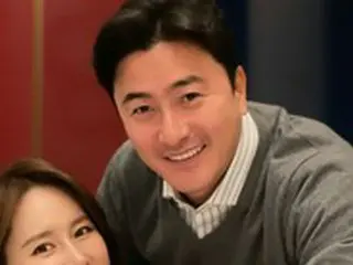 サッカー元韓国代表アン・ジョンファン＆元ミスコリアの妻、ツーショット公開 ”名実ともに善男善女”