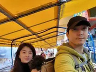 「詐欺は通報しました」俳優シム・ヒョンタク、“18歳年下日本人プレ花嫁”サヤさんを詐称するアカウントに怒り