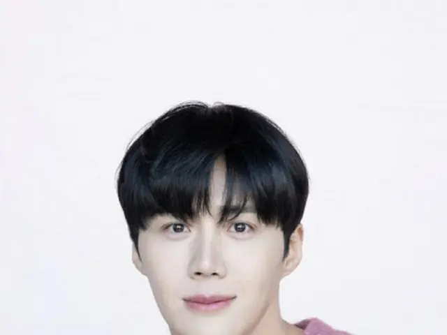 俳優キム・ソンホが今月8日に誕生日を迎え、寄付を通じて善良な影響力をもたらした。（画像提供:wowkorea）