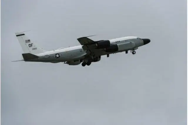偵察機RC135S（米空軍提供）＝（聯合ニュース）≪転載・転用禁止≫