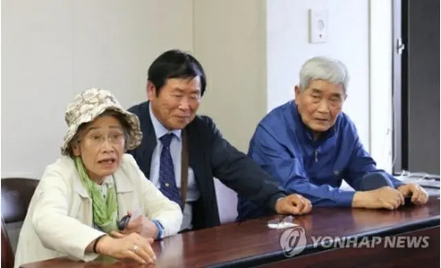 広島で記者会見を開いた韓国原爆被害者協会の関係者＝１８日、広島（聯合ニュース）