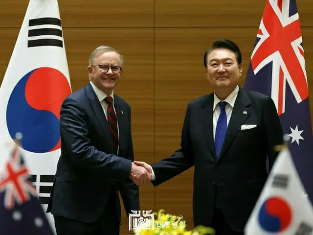 韓国の尹錫悦大統領（右）は広島で19日、アルバニージー豪首相と首脳会談を行なった（画像提供:wowkorea）