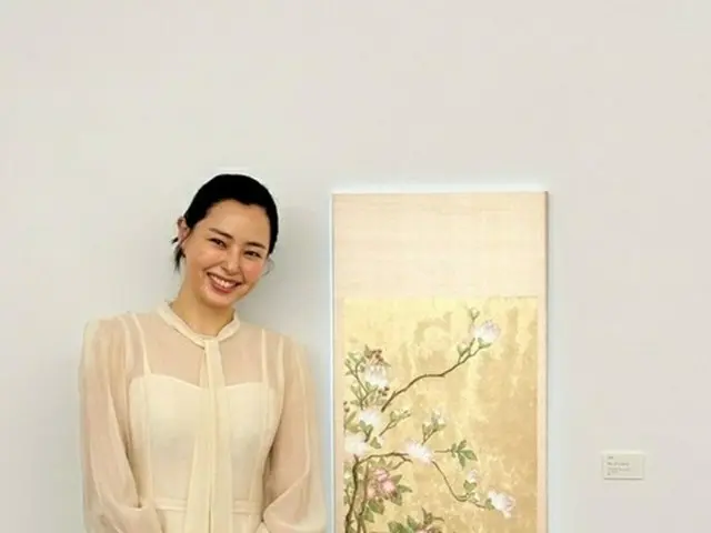 女優イ・ハニ、絵の才能まで兼ね備えた“才色兼備”…画家デビュー（画像提供:wowkorea）