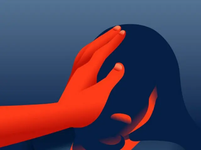 警察の取り調べを受けて同居女性を殺害したDV男＝韓国（画像提供:wowkorea）