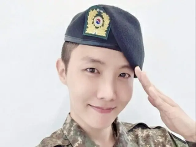 J－HOPEさん（Weverseより）＝（聯合ニュース）≪転載・転用禁止≫