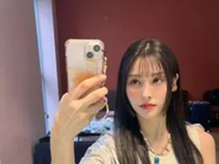 「KARA」ギュリ、写真を撮る手がいくつも…視線を一身に「ギュリ女神」