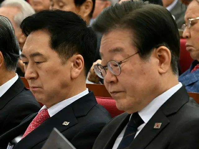 韓国与党“国民の力”の金起ヒョン代表（左）と、野党“共に民主党”の李在明代表（画像提供:wowkorea）