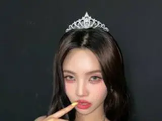 「(G)I-DLE」ソヨン、ティアラ身につけカリスマオーラ…王女より女王がお似合い？