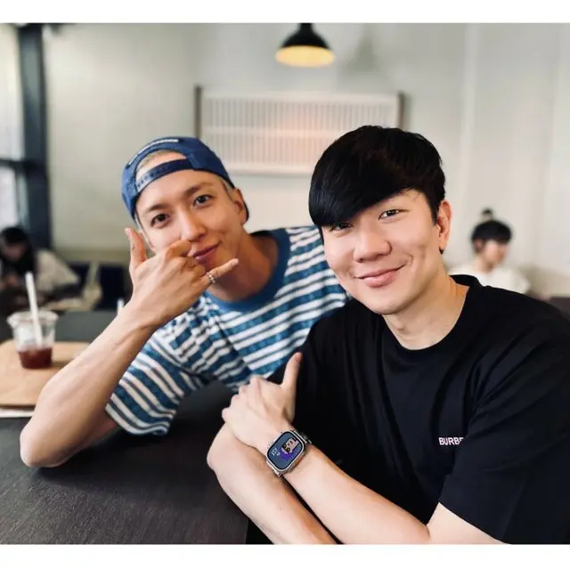 「CNBLUE」ジョン・ヨンファ、リン・ジュンジエと楽しむ日常を公開…兄弟のような温かいケミ（画像提供:wowkorea）