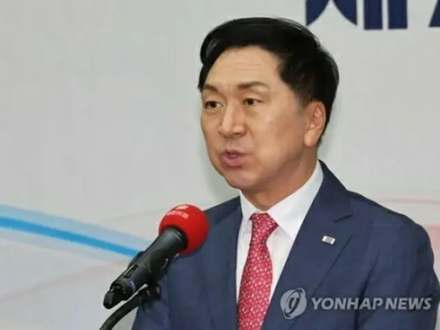 党の会議で発言する金代表＝9日、ソウル（聯合ニュース）