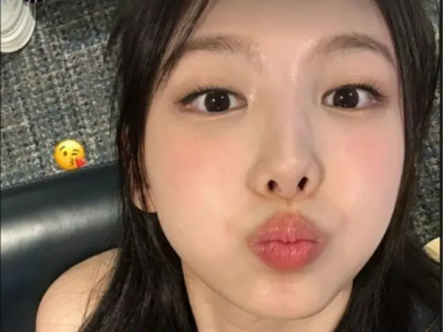「TWICE」ナヨン、唇を突き出しラブリーポーズ…かわいさに胸キュン(画像提供:wowkorea)