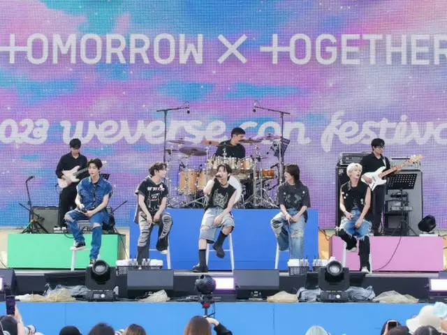 「TOMORROW X TOGETHER（TXT）」、 雨が降って心配した「Weversconフェスティバル」…「僕たちが天気をすっきりさせる」（画像提供:wowkorea）