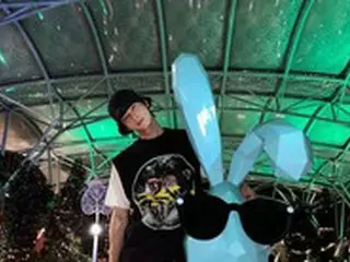 「ASTRO」チャウヌ、どんなポーズも絵になる顔の天才…存在そのものがヒーリング