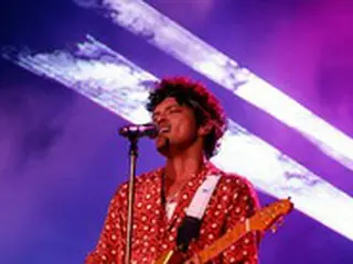 ブルーノ・マーズ公演、アイドルや俳優が前列占領？チケット即完売の中“特別招待”疑惑