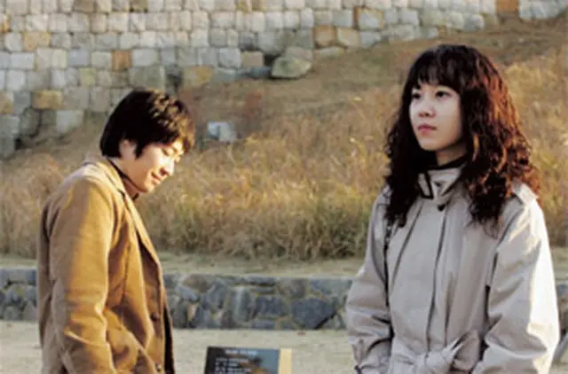 （写真＝映画『家族の誕生』のワンシーン）