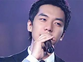 イ・スンギ　左手骨折し手術…「番組出演の意志は曲げられない」