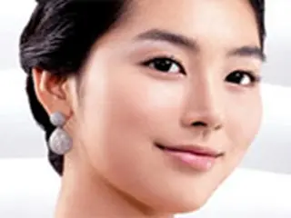 新人パク・ヘウォン　化粧品のモデルに