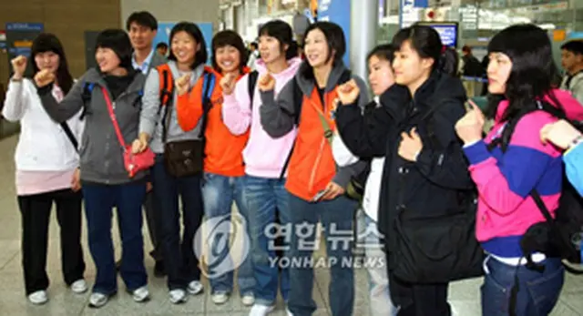 世界最終予選に向け渡仏前のハンドボール女子韓国代表＝（聯合）