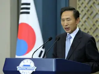 「妥協と統合の政治を展開」李明博大統領が会見