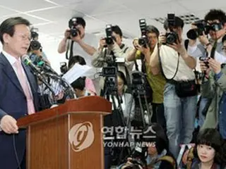サムスン李健熙会長を3容疑で在宅起訴、特別検事